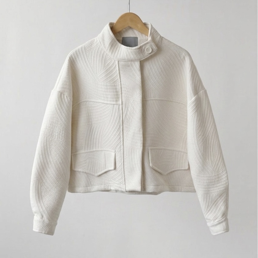 Chaqueta cuello blanca - Image 3
