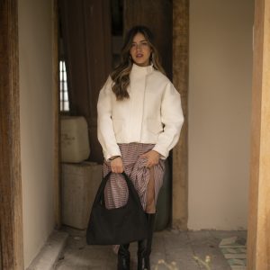 Chaqueta cuello blanca